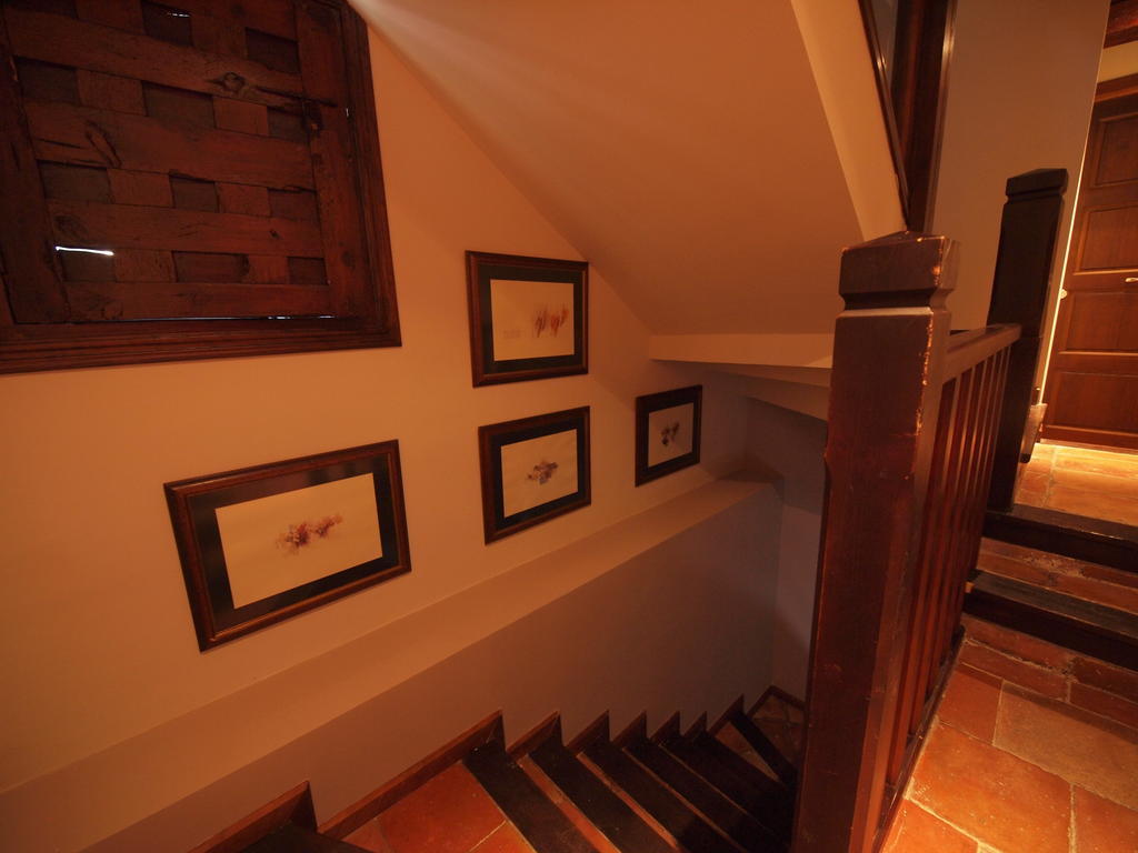 Los Ojos De La Mora Apartamentos Boutique Cuenca  Eksteriør bilde