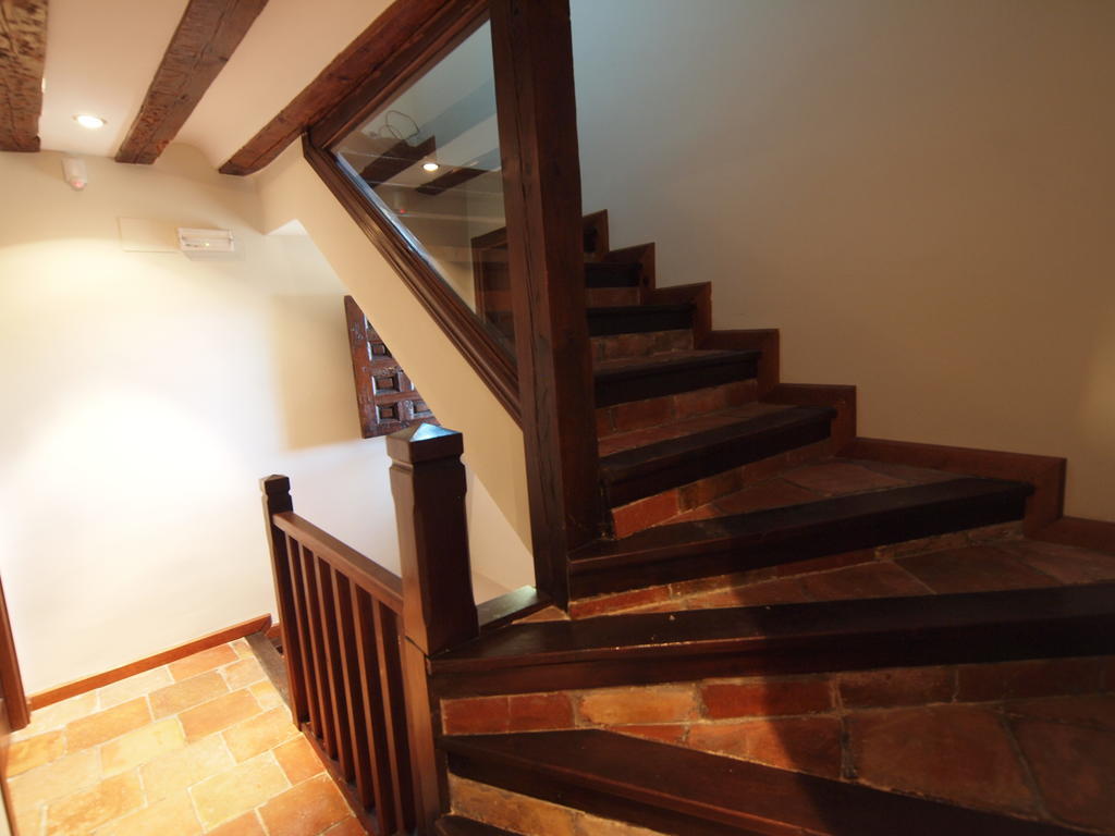 Los Ojos De La Mora Apartamentos Boutique Cuenca  Eksteriør bilde