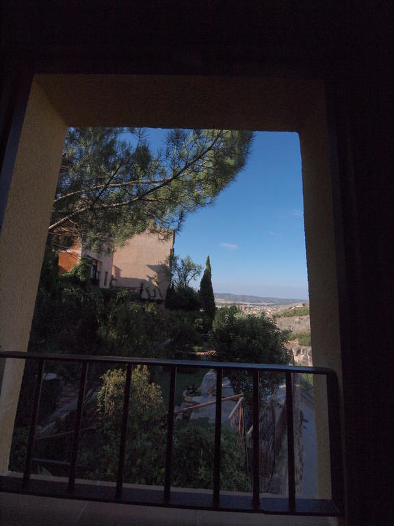 Los Ojos De La Mora Apartamentos Boutique Cuenca  Rom bilde