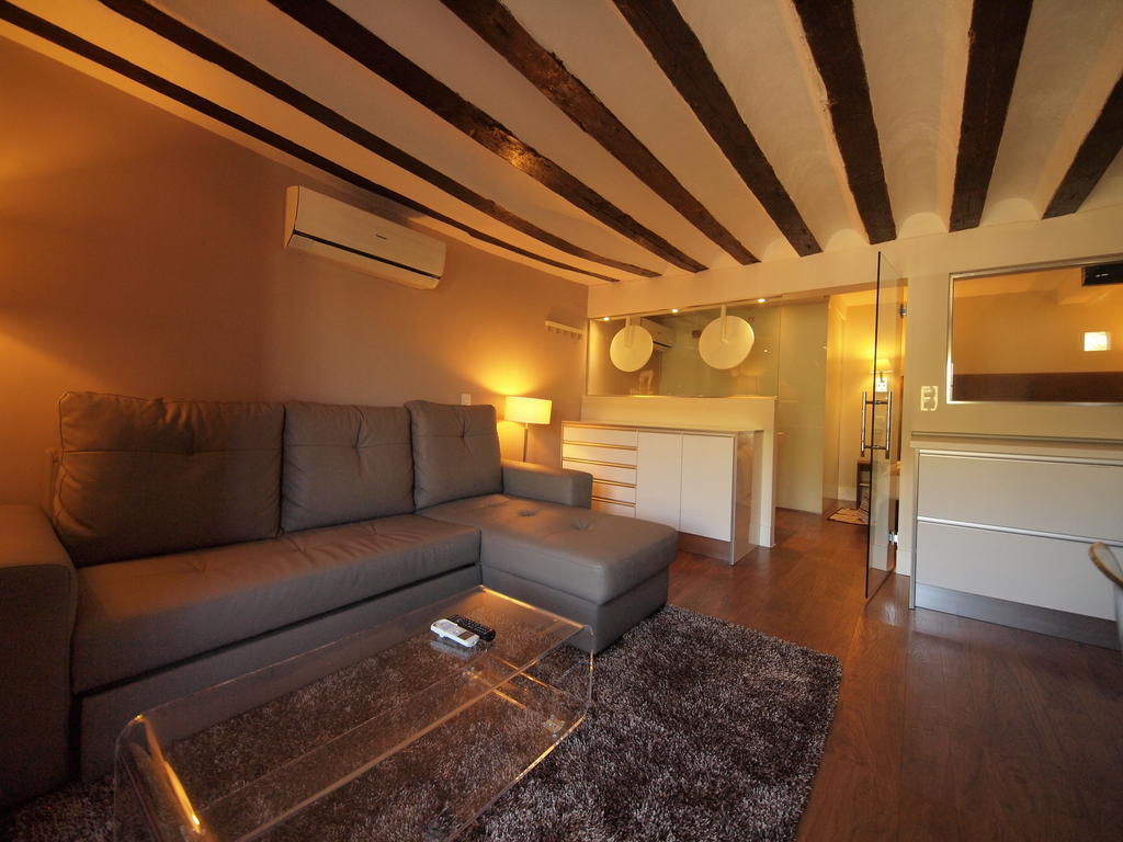 Los Ojos De La Mora Apartamentos Boutique Cuenca  Rom bilde