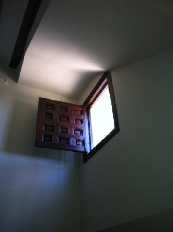 Los Ojos De La Mora Apartamentos Boutique Cuenca  Eksteriør bilde